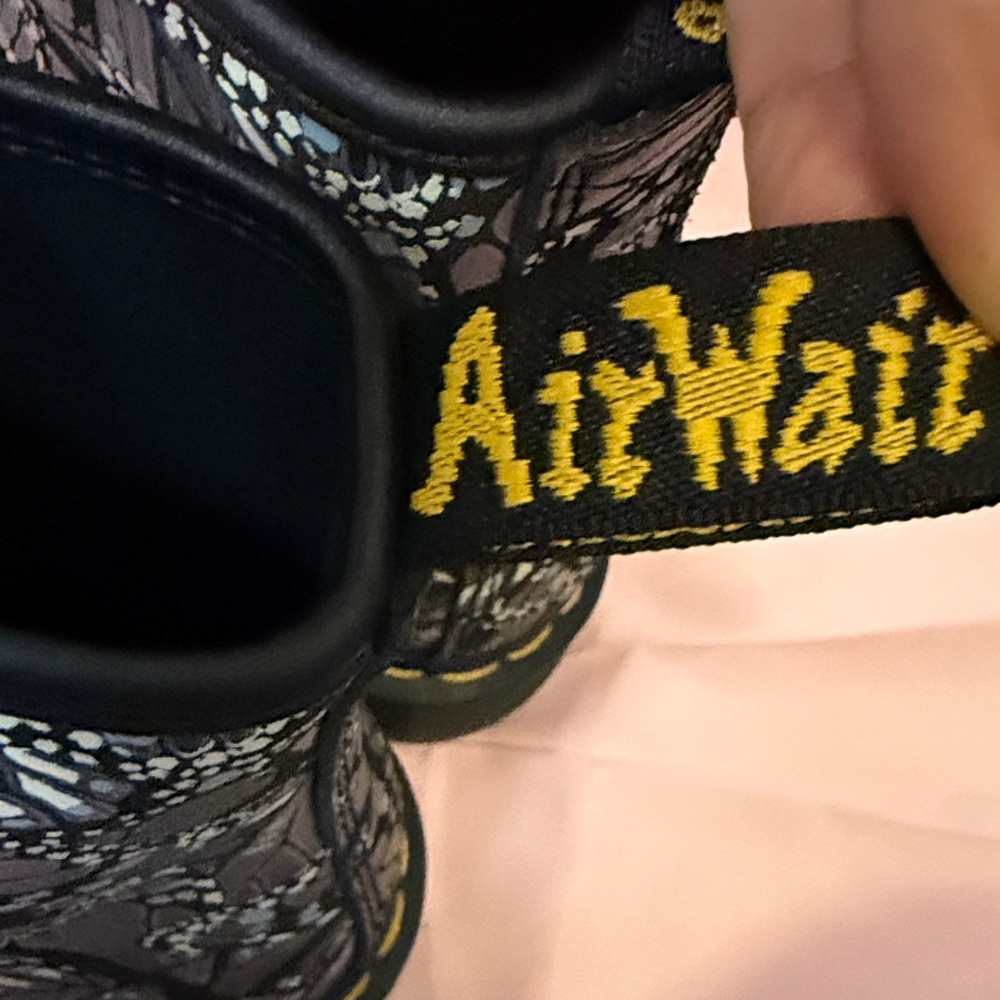 Dr. Martens 1460 8-eye in Black and gray butterfly Patterned Lace Up Boots.NEW! - Picture 7 of 10
